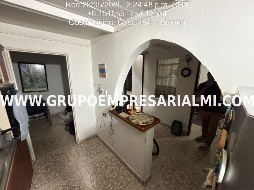 CÓMODA CASA BIFAMILIAR EN VENTA - SECTOR LOS ALCAZARES COD: 33830 — foto 4