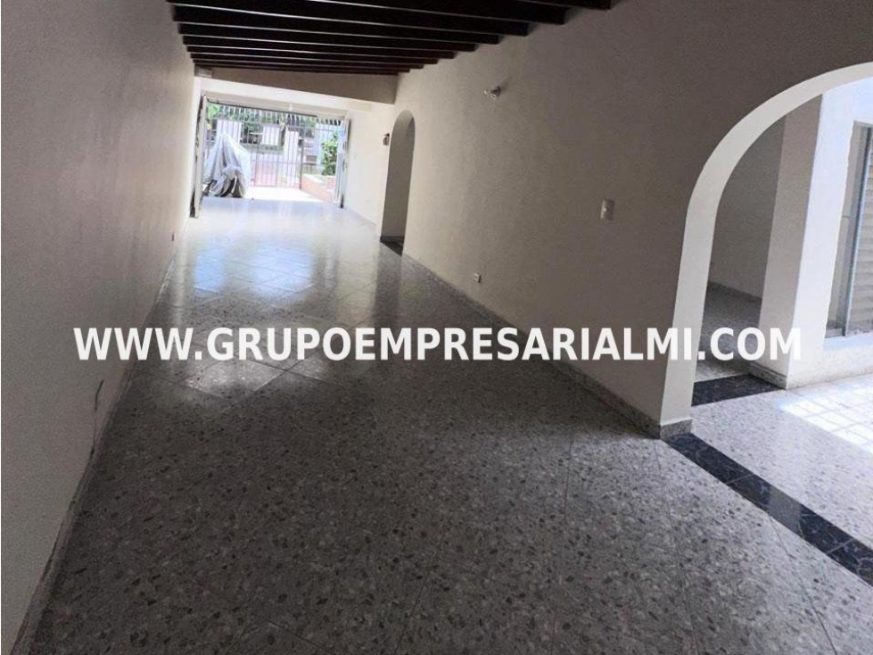 CÓMODA CASA EN ARRIENDO - SECTOR LA CASTELLANA COD: 31011