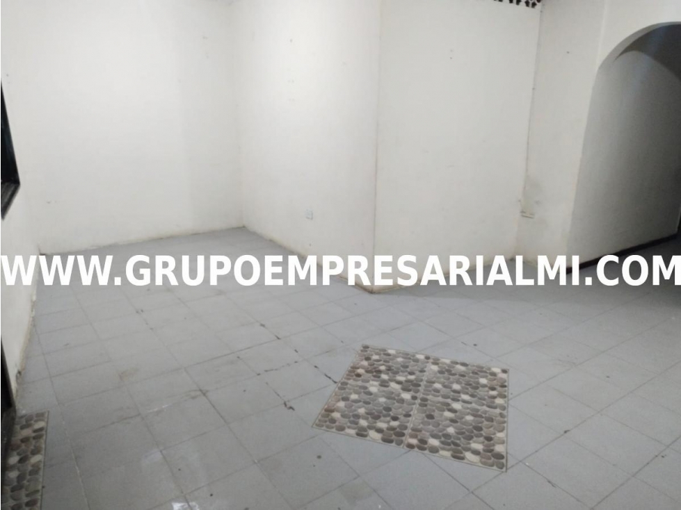 CÓMODA CASA EN VENTA - SECTOR LA POLA COD: 30984 — foto 4