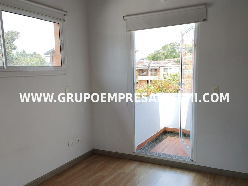 CÓMODA CASA UNIFAMILIAR EN ARRIENDO - SECTOR EL RETIRO COD: 33517 — foto 6