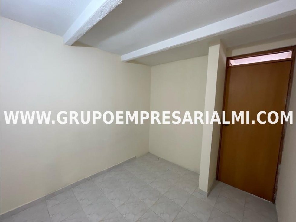 CÓMODA CASA UNIFAMILIAR EN VENTA - SECTOR SAN ANTONIO COD: 31511 — foto 5