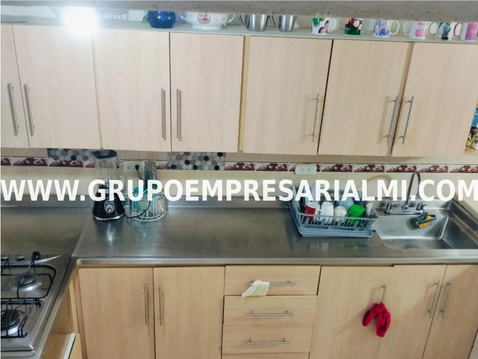 CÓMODA CASA UNIFAMILIAR EN VENTA - SECTOR BLANQUIZAL COD: 30868 — foto 3