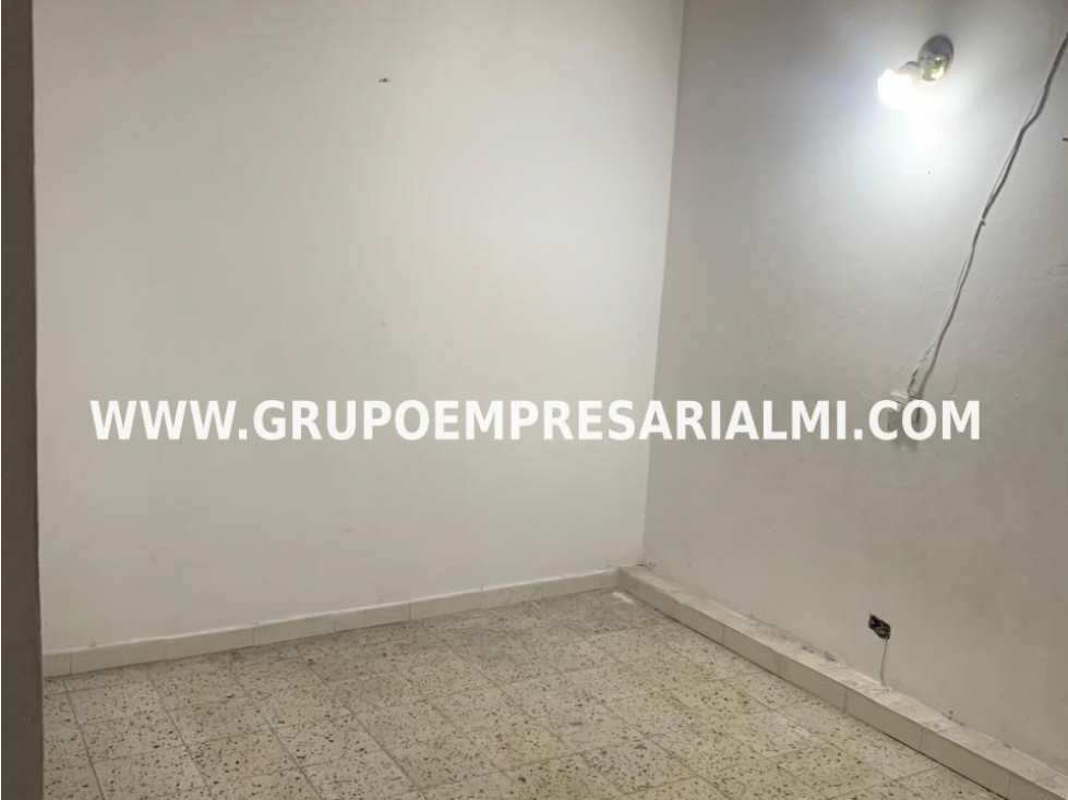 CÓMODA CASA UNIFAMILIAR EN VENTA - SECTOR CASTILLA COD: 33297 — foto 6