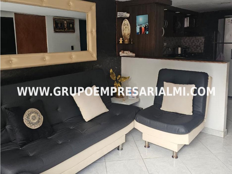 CÓMODA CASA UNIFAMILIAR EN VENTA - SECTOR CALATRAVA COD: 33941 — foto 2