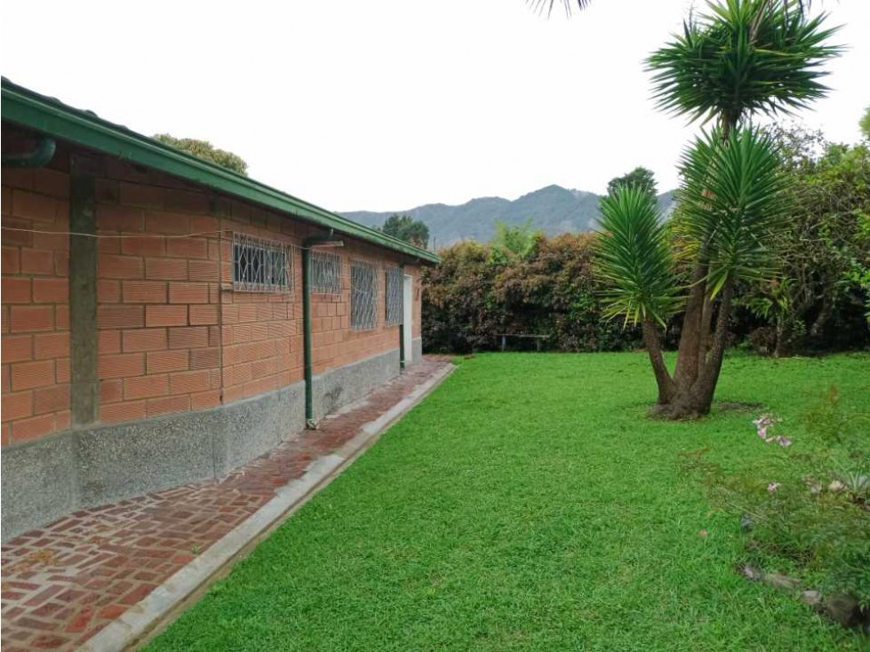 CÓMODA FINCA EN VENTA CON EXCELENTE UBICACIÓN EN EL CARMEN VÍBORAL ANT — foto 3