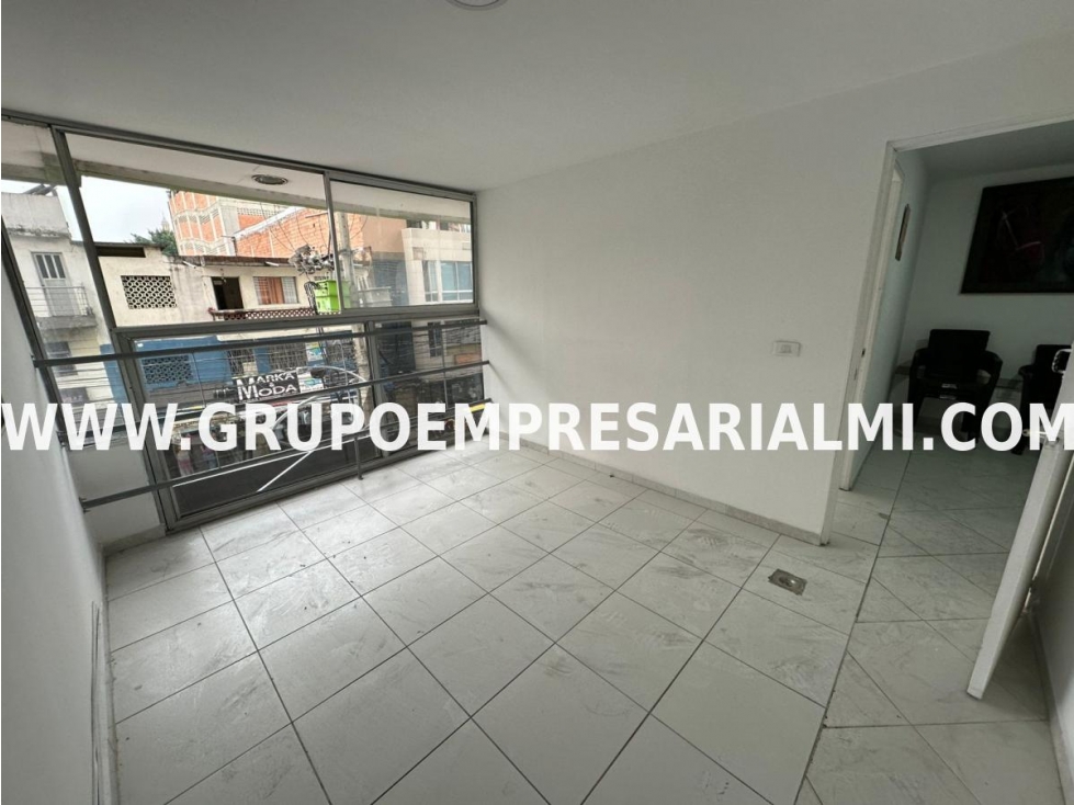 CÓMODA OFICINA EN ARRIENDO - SECTOR HATO VIEJO COD: 32700 - 5