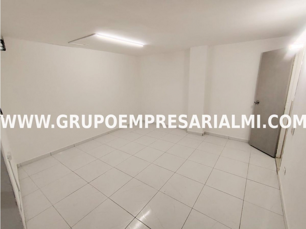 CÓMODA OFICINA EN ARRIENDO - SECTOR EL ESTADIO COD: 33204 — foto 4