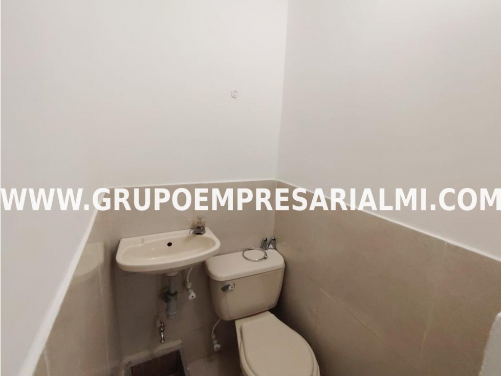 CÓMODA OFICINA EN ARRIENDO - SECTOR EL ESTADIO COD: 33204 — foto 5