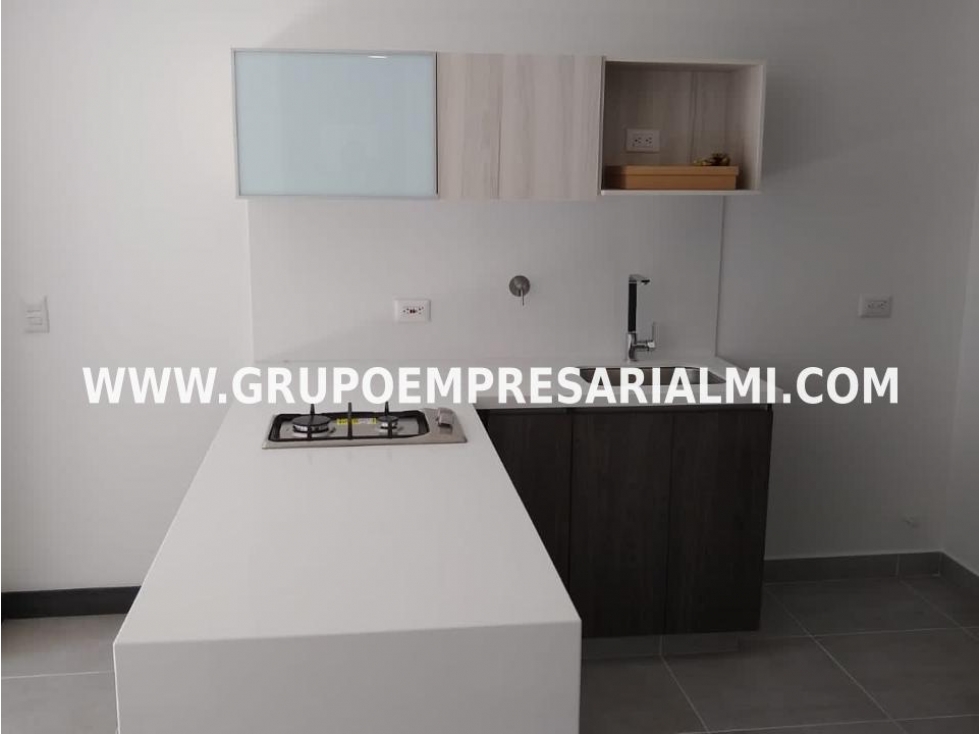 CÓMODO APARTAESTUDIO EN ARRIENDO - SECTOR DE CIUDAD DEL RÍO COD: 30882 — foto 3