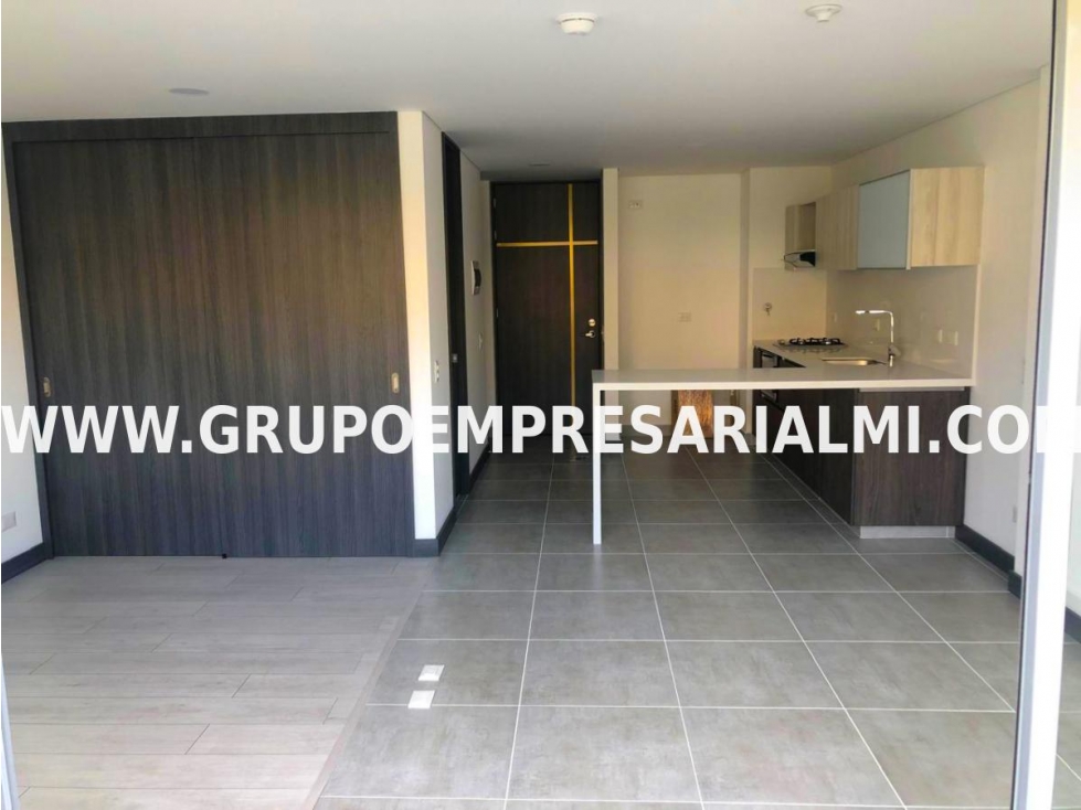 CÓMODO APARTAESTUDIO EN ARRIENDO - SECTOR CIUDAD DEL RÍO COD: 31297
