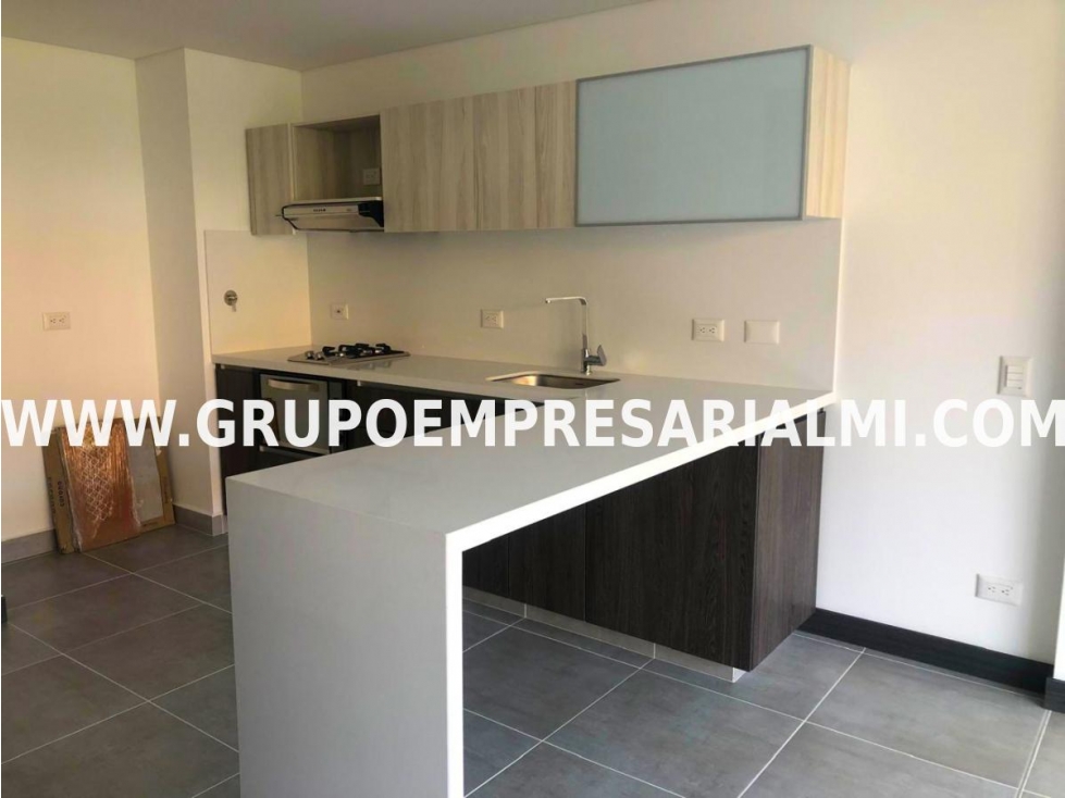 CÓMODO APARTAESTUDIO EN ARRIENDO - SECTOR CIUDAD DEL RÍO COD: 31297 — foto 2