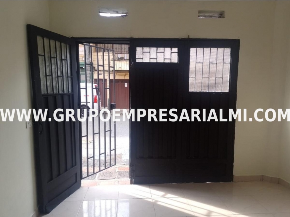 CÓMODO APARTAESTUDIO EN ARRIENDO - SECTOR VILLA HERMOSA COD: 33252 — foto 4