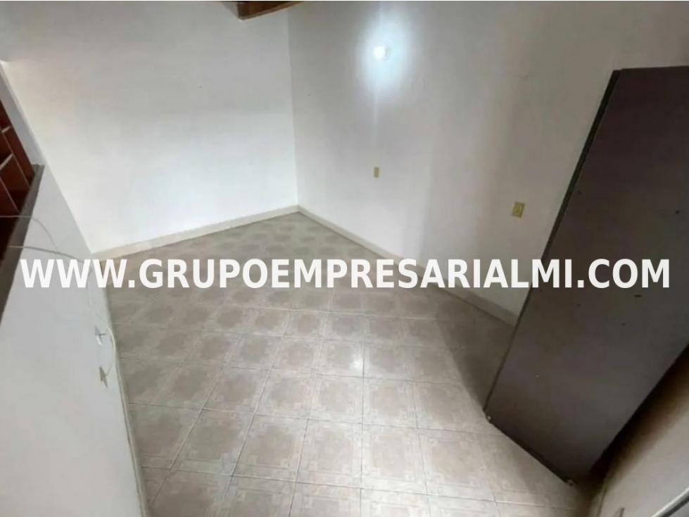 CÓMODO APARTAESTUDIO EN ARRIENDO - SECTOR MIRAVALLE COD: 33701 — foto 3