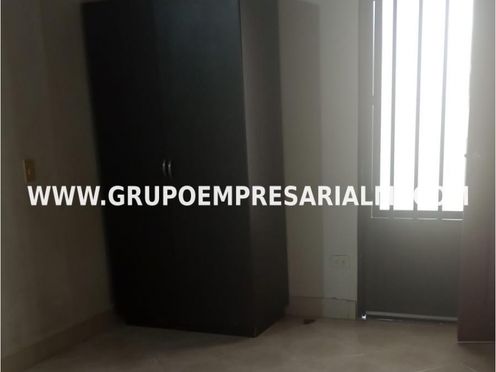 CÓMODO APARTAESTUDIO EN ARRIENDO - SECTOR MIRAVALLE COD: 33701 — foto 5