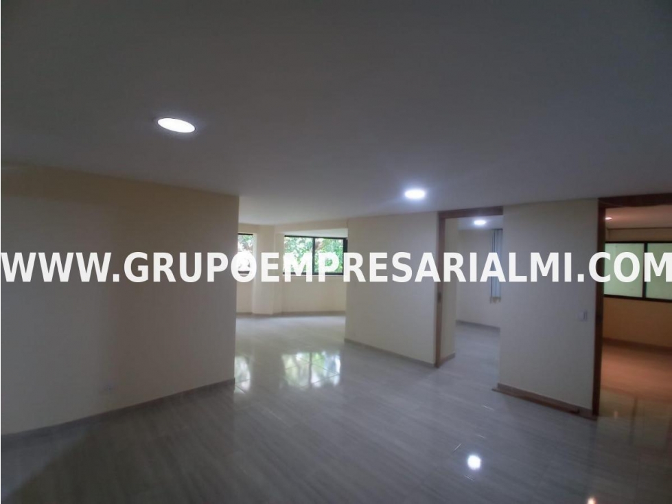 CÓMODO APARTAMENTO EN ARRIENDO - SECTOR MANILA COD: 31993