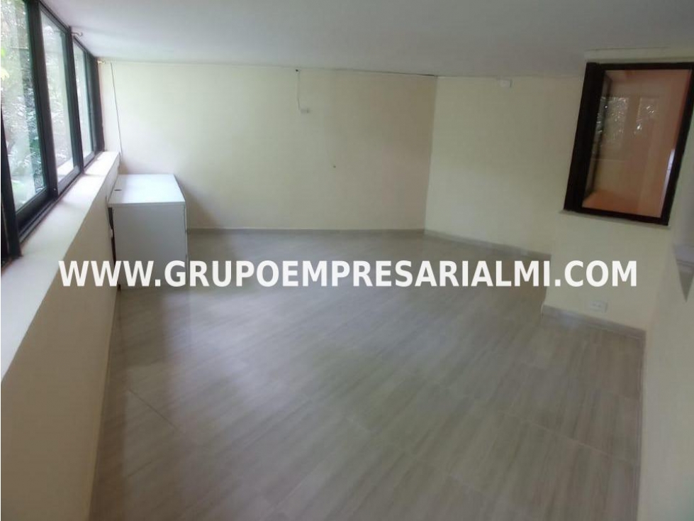 CÓMODO APARTAMENTO EN ARRIENDO - SECTOR MANILA COD: 31993 — foto 2