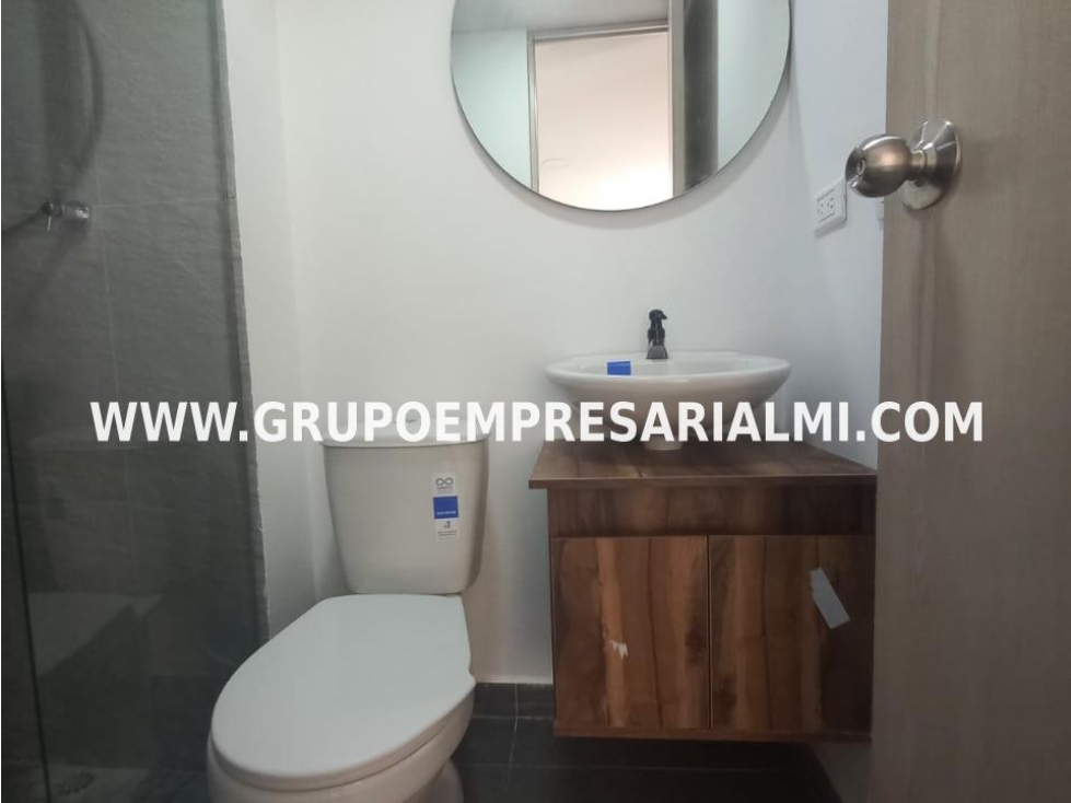 CÓMODO APARTAMENTO EN ARRIENDO - SECTOR CALASANZ COD: 32014 — foto 6