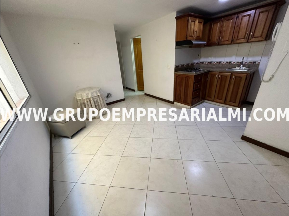 CÓMODO APARTAMENTO EN ARRIENDO - SECTOR LA AMÉRICA COD: 32191 — foto 2