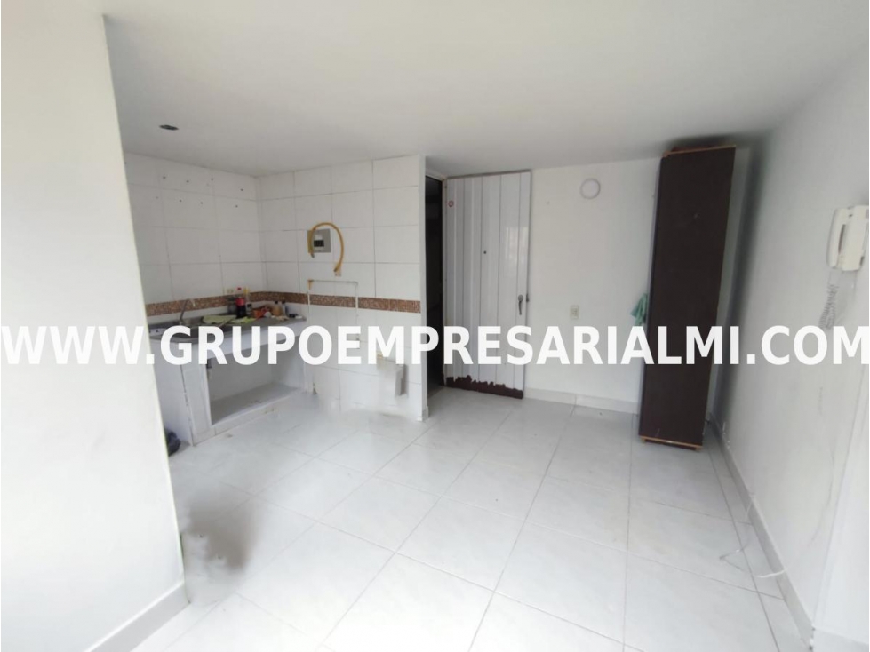 CÓMODO APARTAMENTO EN ARRIENDO - SECTOR SAN JAVIER COD: 32759