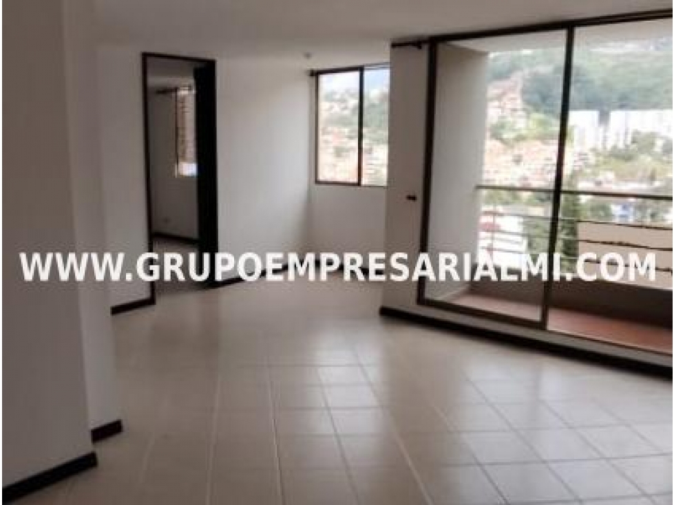 CÓMODO APARTAMENTO EN ARRIENDO - SECTOR CALASANZ COD: 32777 — foto 2