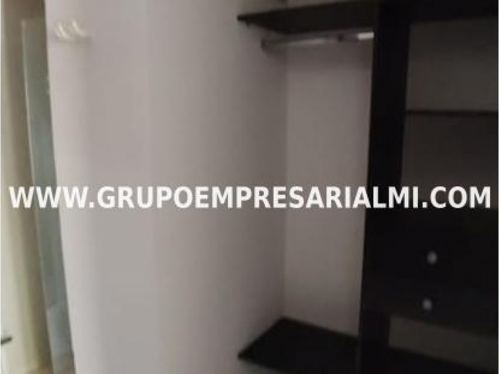 CÓMODO APARTAMENTO EN ARRIENDO - SECTOR CALASANZ COD: 32777 — foto 6
