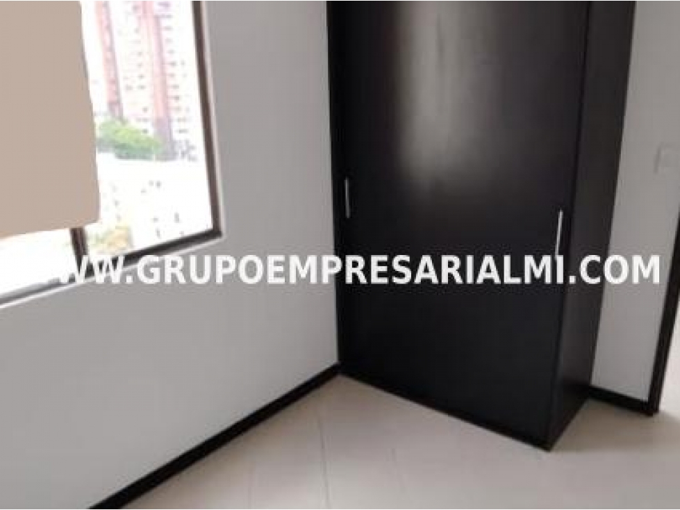 CÓMODO APARTAMENTO EN ARRIENDO - SECTOR CALASANZ COD: 32777 — foto 5