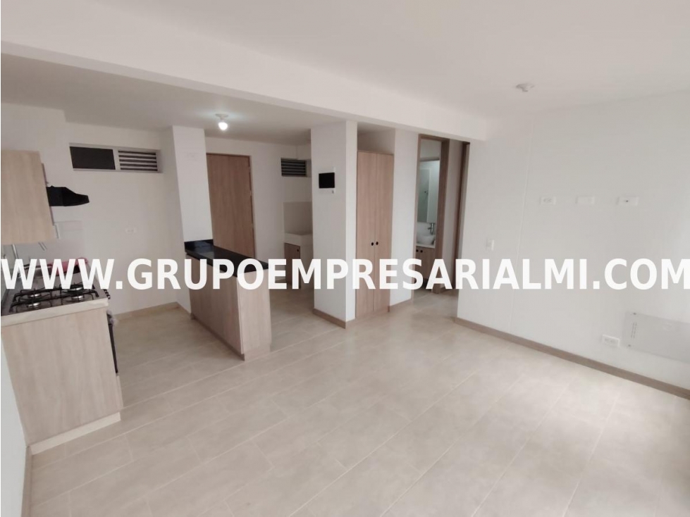CÓMODO APARTAMENTO EN ARRIENDO - SECTOR CALASANZ COD: 32784 — foto 3