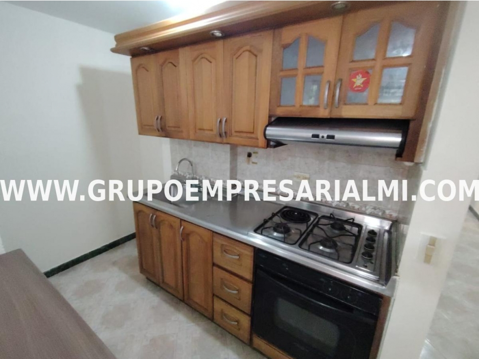 CÓMODO APARTAMENTO EN ARRIENDO - SECTOR LA PALMA COD: 32917 — foto 5