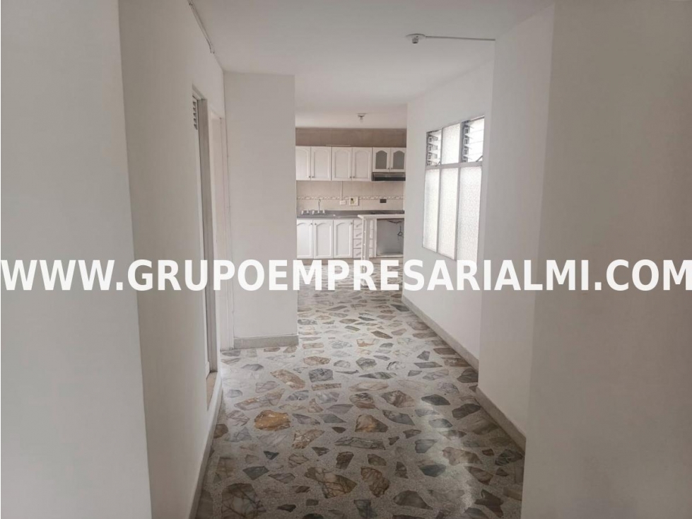 CÓMODO APARTAMENTO EN ARRIENDO - SECTOR SIMÓN BOLÍVAR COD: 7018 — foto 4