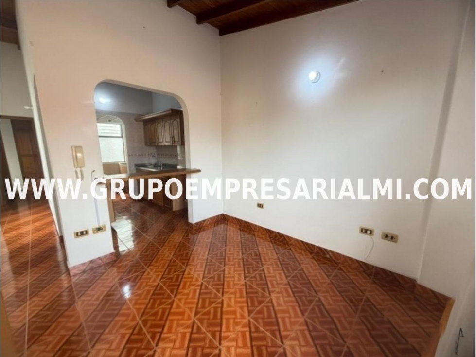 CÓMODO APARTAMENTO EN ARRIENDO - SECTOR ENTREAMIGOS COD: 33710