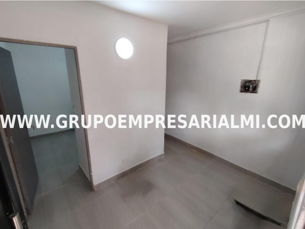 CÓMODO APARTAMENTO EN ARRIENDO - SECTOR LA CASTELLANA COD: 33730 — foto 2