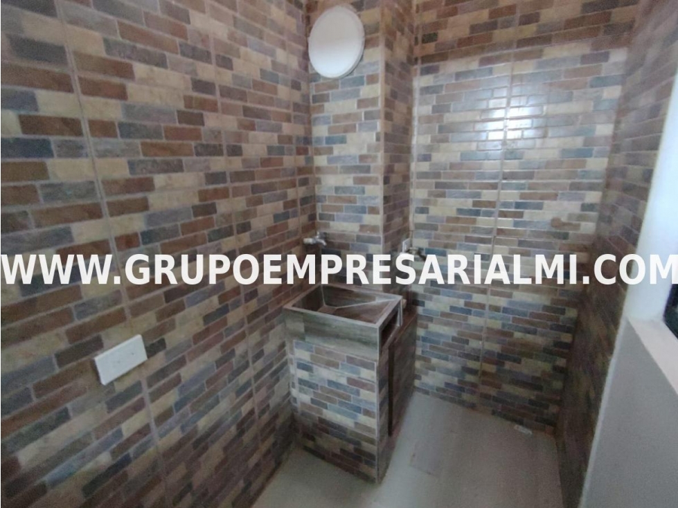 CÓMODO APARTAMENTO EN ARRIENDO - SECTOR LA CASTELLANA COD: 33730 — foto 6