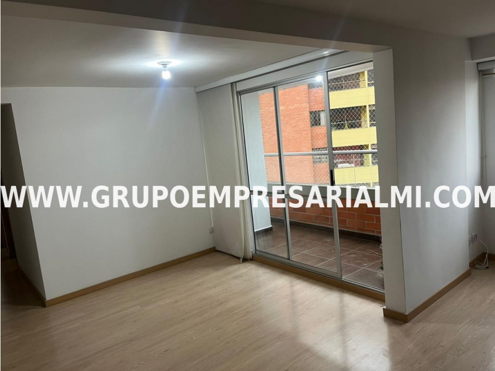 CÓMODO APARTAMENTO EN VENTA - SABANETA, SECTOR AVES MARIA COD: 34103 - 4