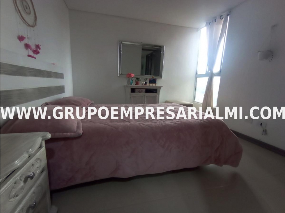 CÓMODO APARTAMENTO EN VENTA - SECTOR LA FERRERIA COD: 29405 - 6
