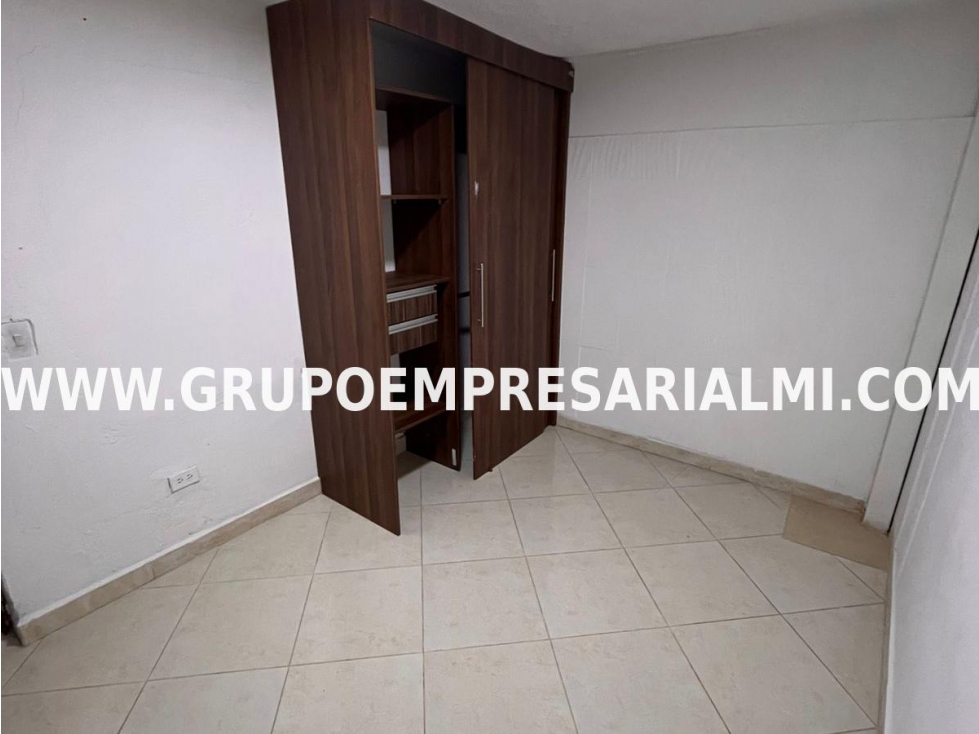 CÓMODO APARTAMENTO EN ARRIENDO - SECTOR BUENOS AIRES COD: 32874 — foto 4