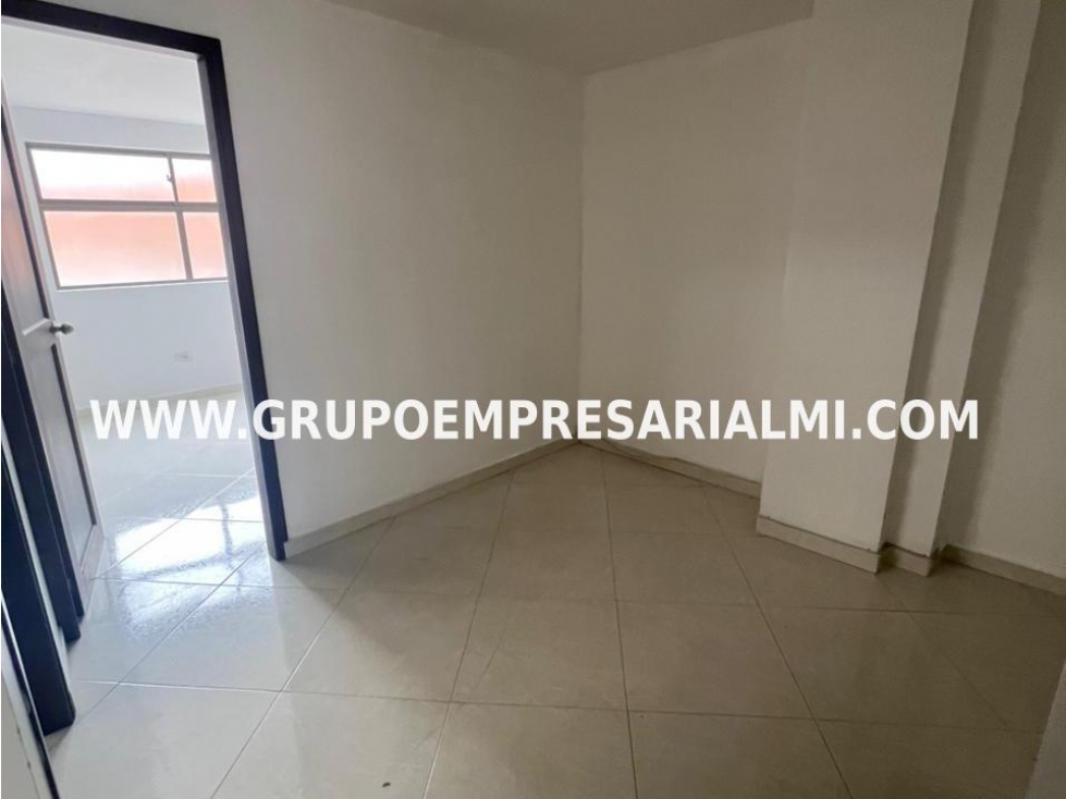 CÓMODO APARTAMENTO EN VENTA - SECTOR SAN JOSE COD: 32904 — foto 5
