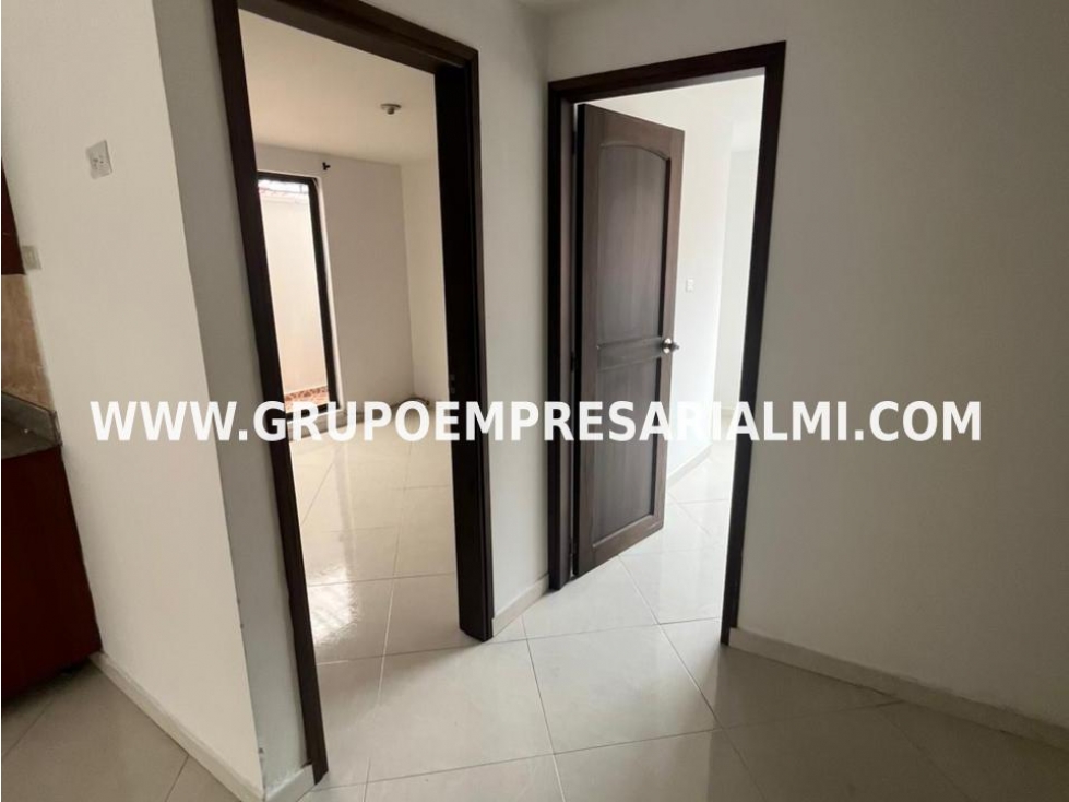 CÓMODO APARTAMENTO EN VENTA - SECTOR SAN JOSE COD: 32904 — foto 4