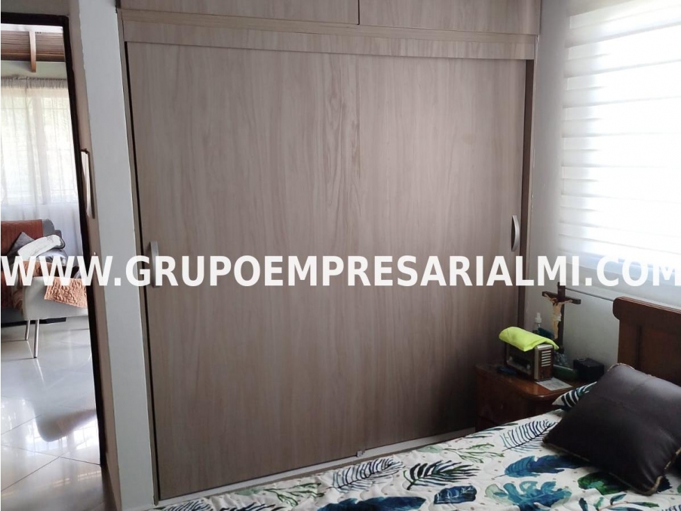 CÓMODO APARTAMENTO EN VENTA - SECTOR LA FLORESTA COD: 32911 — foto 4