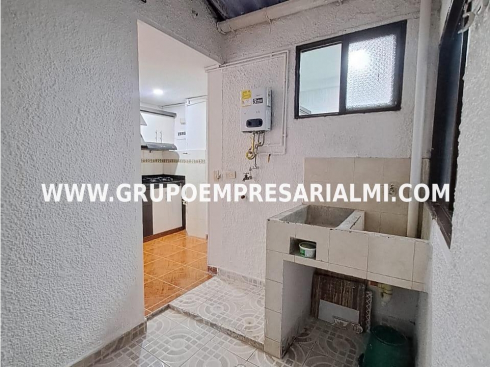 CÓMODO APARTAMENTO EN VENTA - SECTOR EL TRIANON COD: 33292 — foto 3