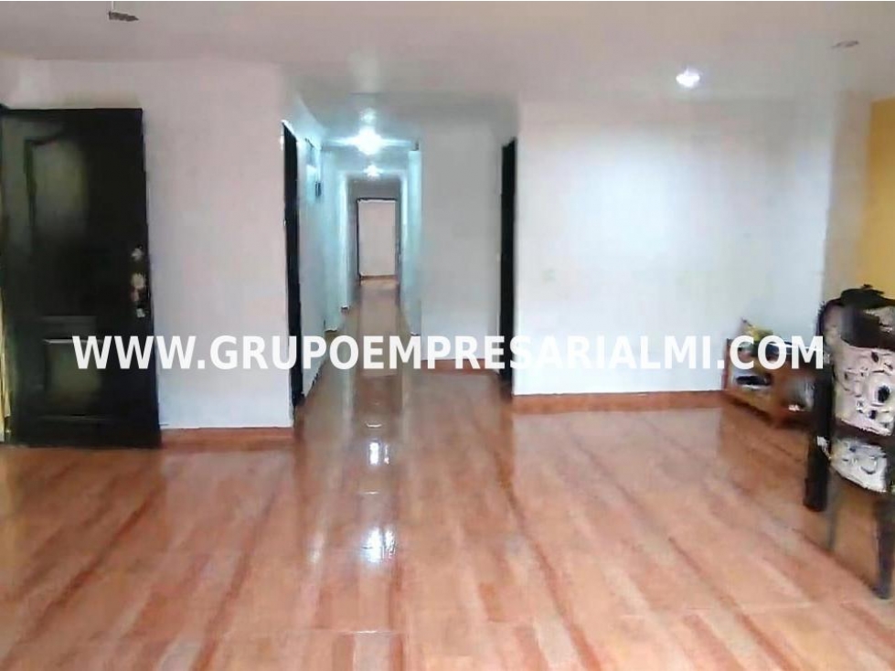 CÓMODO APARTAMENTO EN VENTA - SECTOR CABAÑAS COD: 33542 — foto 3