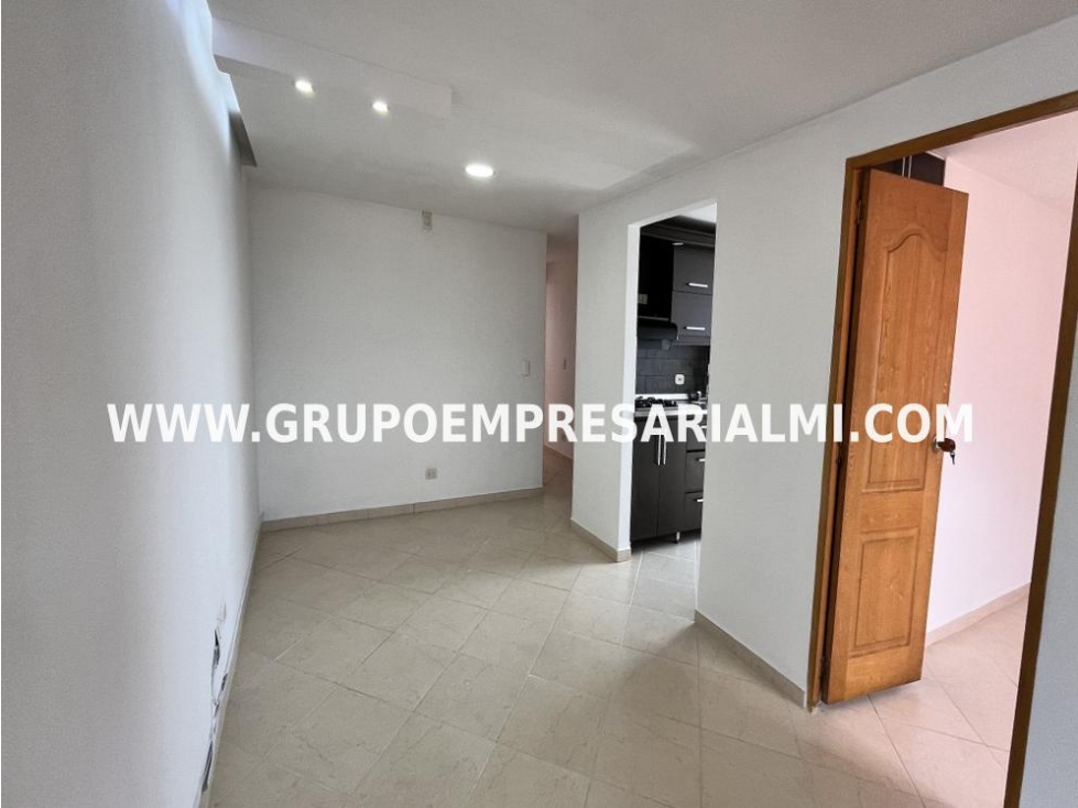 CÓMODO APARTAMENTO EN VENTA - SECTOR EL DIAMANTE COD: 33685