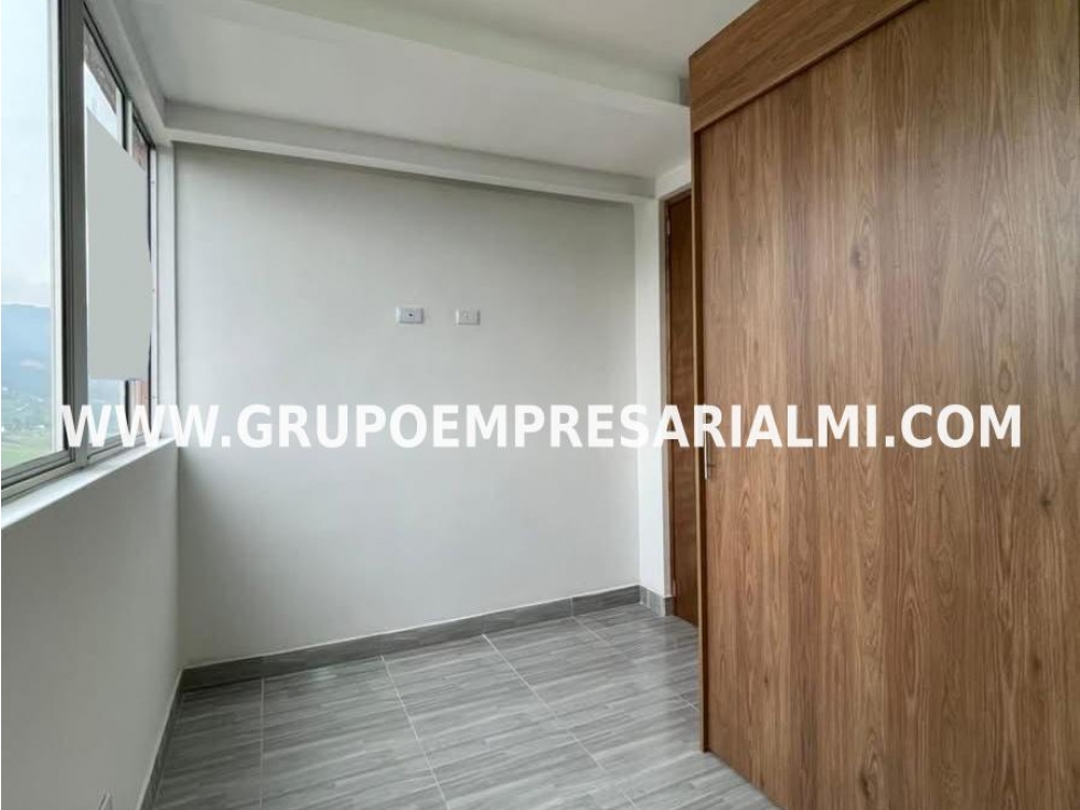CÓMODO APARTAMENTO EN VENTA - SECTOR PRIMAVERA COD: 33247