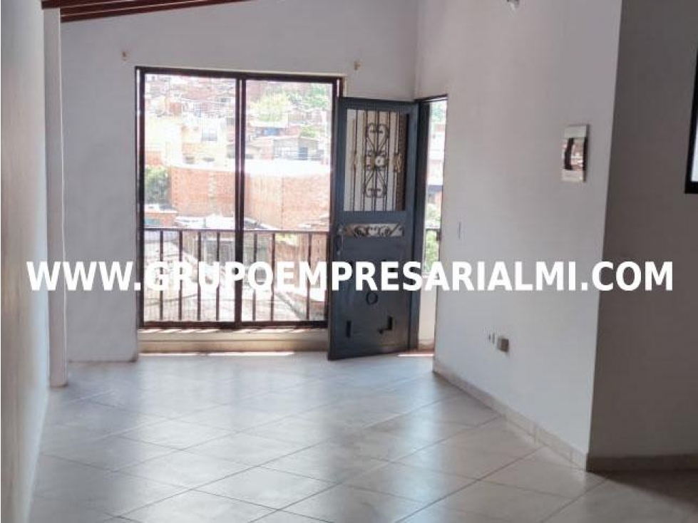 CÓMODO APARTAMENTO EN VENTA - SECTOR DUCADO COD: 33847