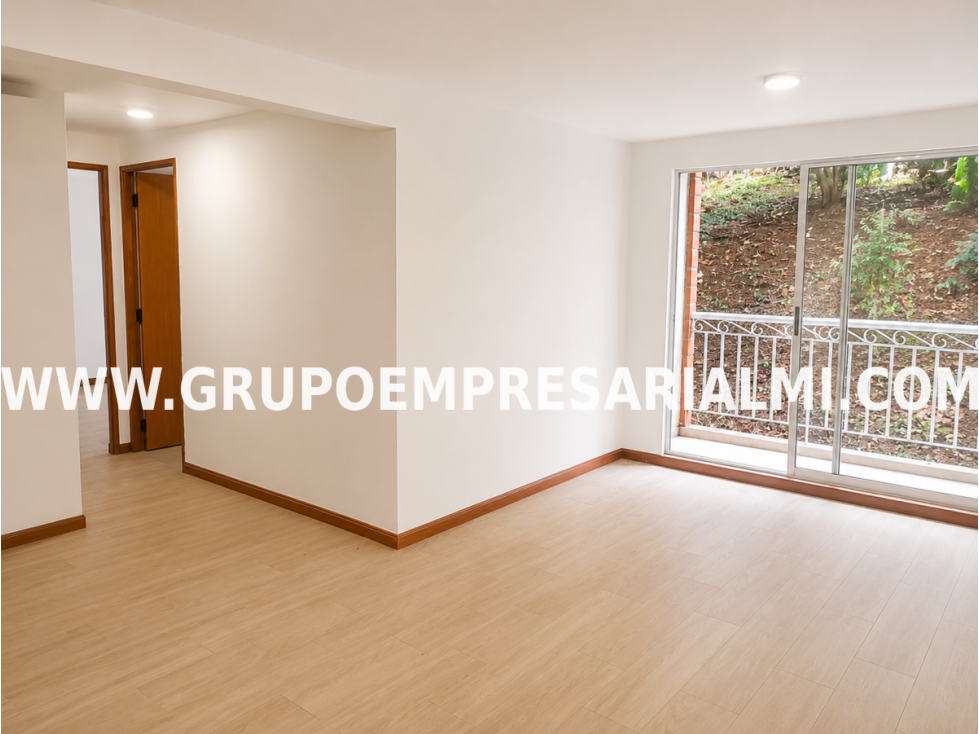 CÓMODO APARTAMENTO EN VENTA - SECTOR CASTROPOL COD: 33920 — foto 2