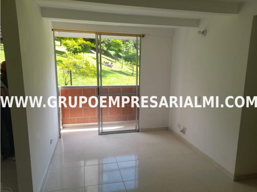 CÓMODO APARTAMENTO EN VENTA - SECTOR SANTA ANA COD: 28988