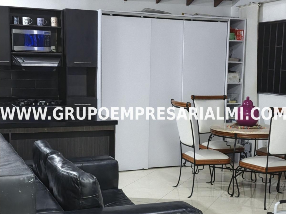 CÓMODO APARTAMENTO EN VENTA - SECTOR LA PALMA COD: 33888