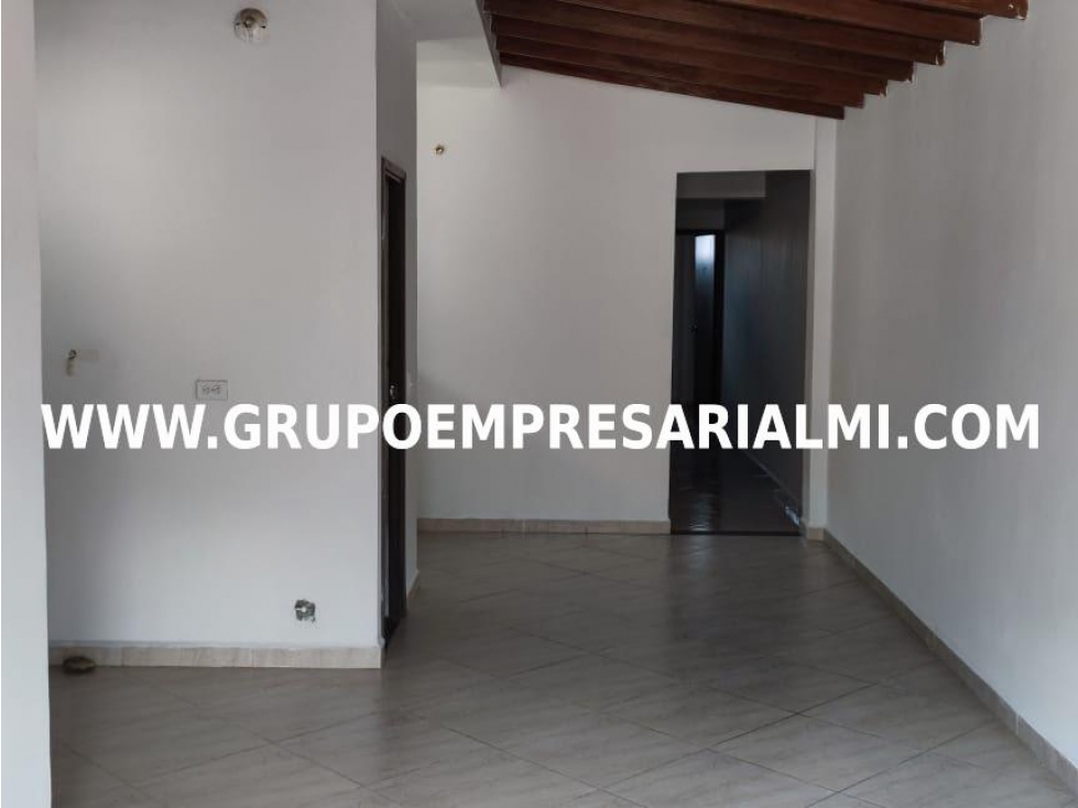 CÓMODO APARTAMENTO EN VENTA - SECTOR DUCADO COD: 33847 — foto 3