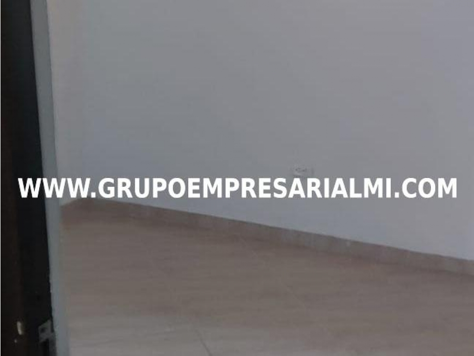 CÓMODO APARTAMENTO EN VENTA - SECTOR DUCADO COD: 33847 — foto 5