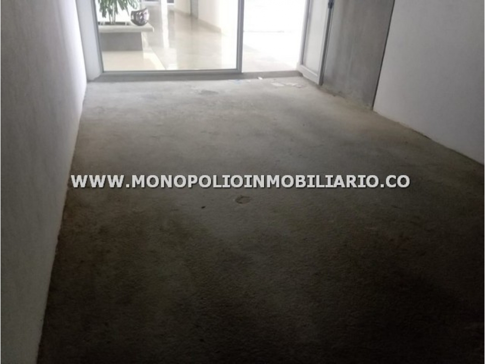 CÓMODO LOCAL EN ARRENDAMIENTO - SECTOR BOMBONA COD: 15793
