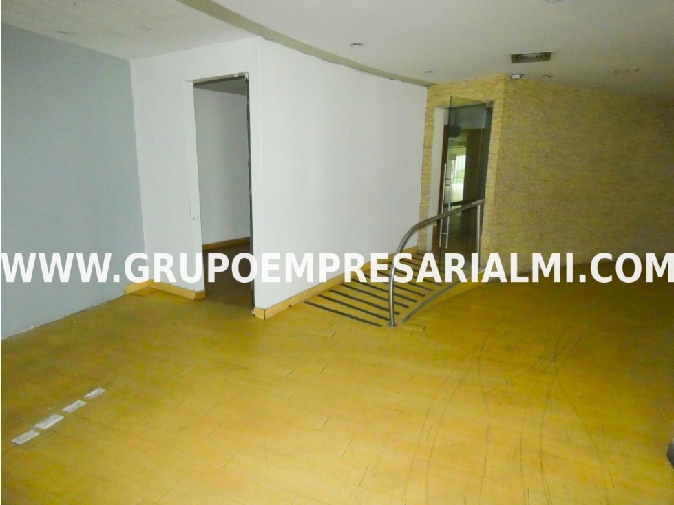 CÓMODO LOCAL EN ARRIENDO - SECTOR MILLA DE ORO COD: 31211 — foto 2